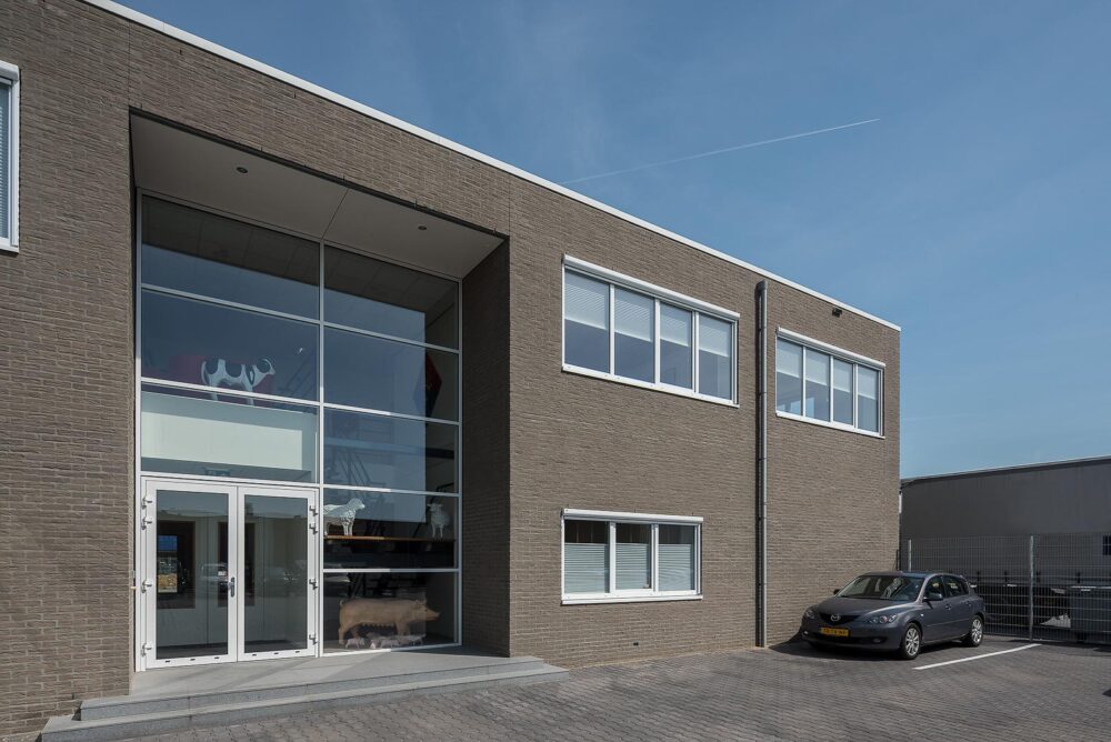 Nieuwbouw verbouw kantoor opslaghal