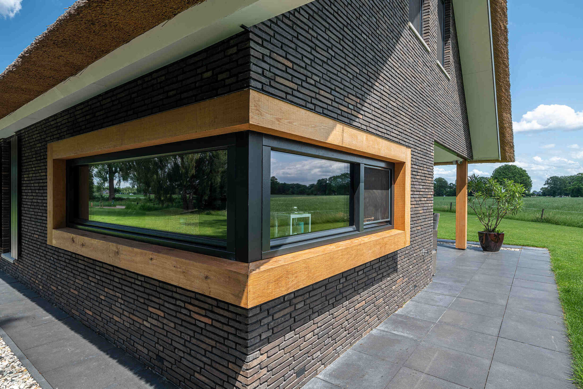 omlijsting raam schuurwoning zuna